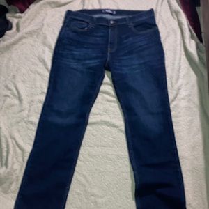 Hollister dark blue straight jeans